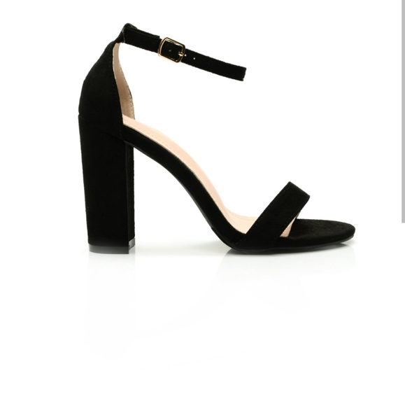 Heels - Picture 1 of 3